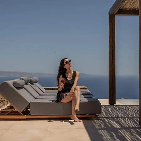 Artoikia Luxury Villas, By Hellocrete *