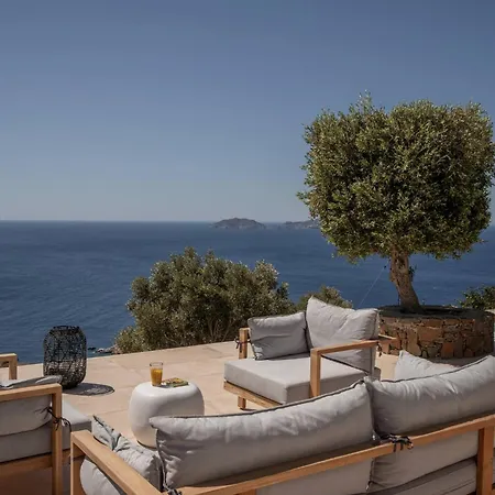 Artoikia Luxury Villas, By Hellocrete Villa