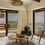 Artoikia Luxury Villas, By Hellocrete