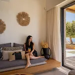 Artoikia Luxury Villas, By Hellocrete