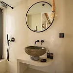 Artoikia Luxury Villas, By Hellocrete