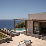 Artoikia Luxury Villas, By Hellocrete *