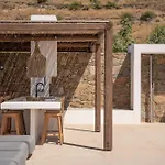 Artoikia Luxury Villas, By Hellocrete Vila *