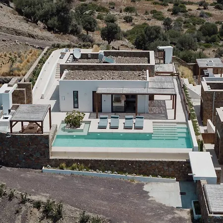 Artoikia Luxury Villas, By Hellocrete *