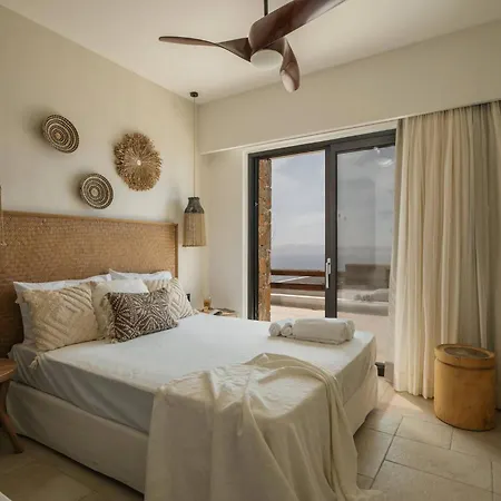 Artoikia Luxury Villas, By Hellocrete *