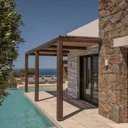 Artoikia Luxury Villas, By Hellocrete *