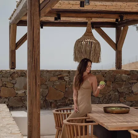 Artoikia Luxury Villas, By Hellocrete Willa *