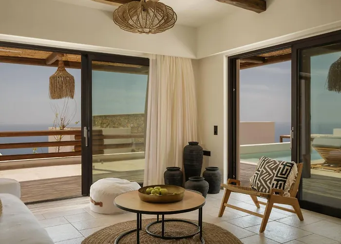 Artoikia Luxury Villas, By Hellocrete