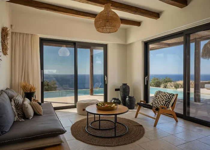 Artoikia Luxury Villas, By Hellocrete Villa *