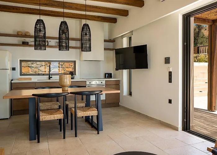 Willa Artoikia Luxury Villas, By Hellocrete *