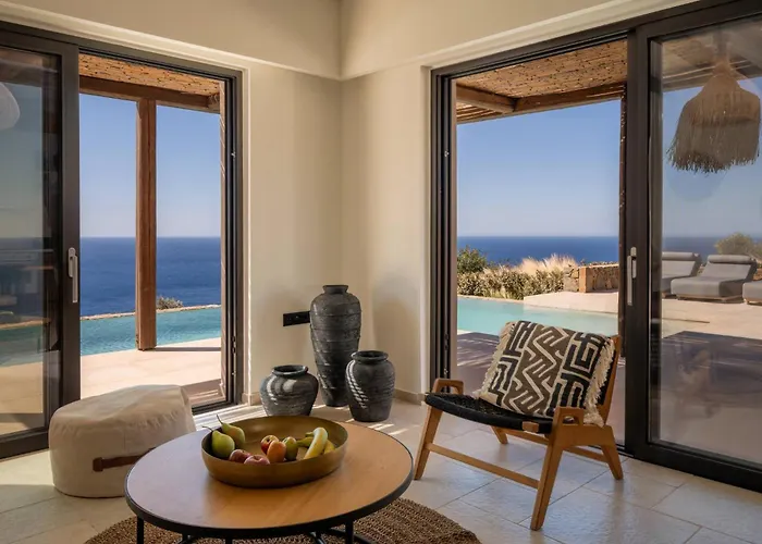 Artoikia Luxury Villas, By Hellocrete Retimno