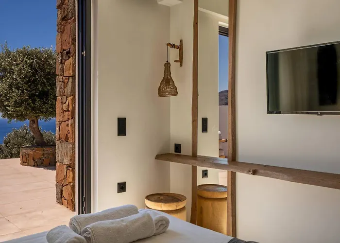 Artoikia Luxury Villas, By Hellocrete Rethymno