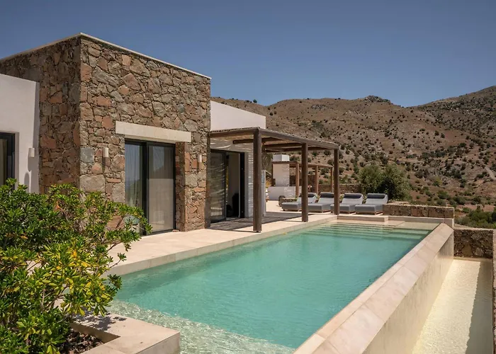 Artoikia Luxury Villas, By Hellocrete