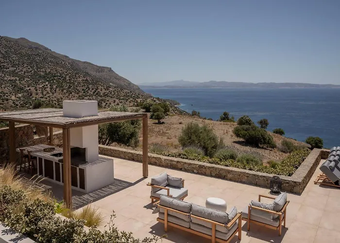 Willa Artoikia Luxury Villas, By Hellocrete