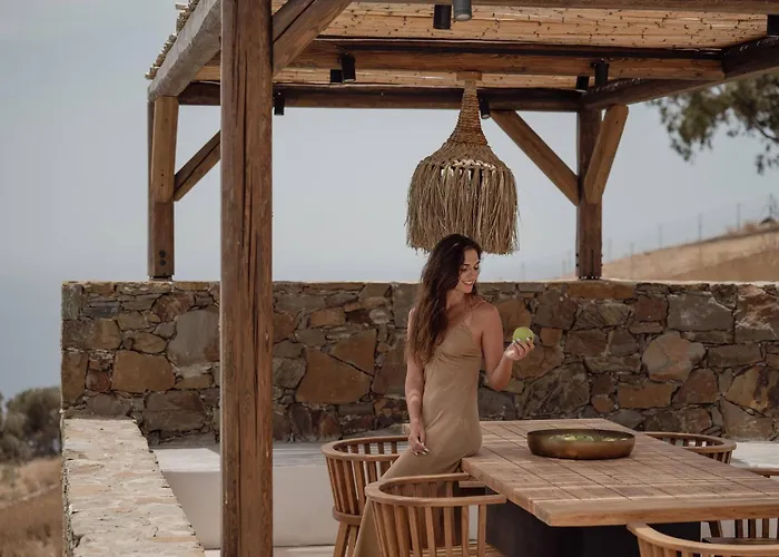 Artoikia Luxury Villas, By Hellocrete Willa *