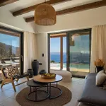 Artoikia Luxury Villas, By Hellocrete *