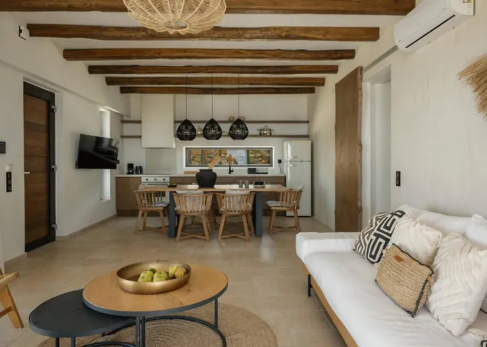 Artoikia Luxury Villas, By Hellocrete *