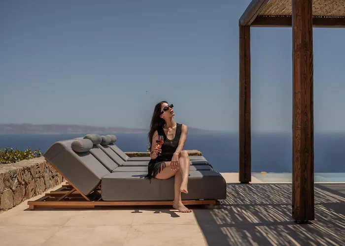 Artoikia Luxury Villas, By Hellocrete *