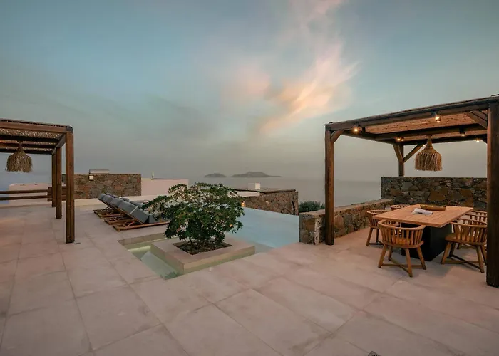 Artoikia Luxury Villas, By Hellocrete Villa *